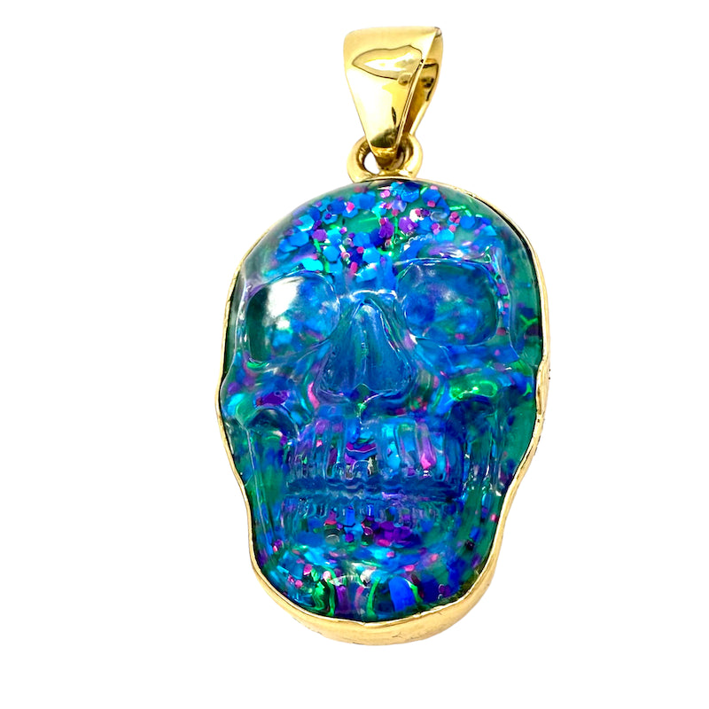 Quartz Glitter Skull Pendant in Faux Gold
